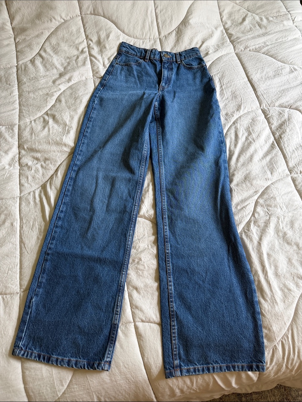 Sezane Wide-Leg Denim Jeans in Blue